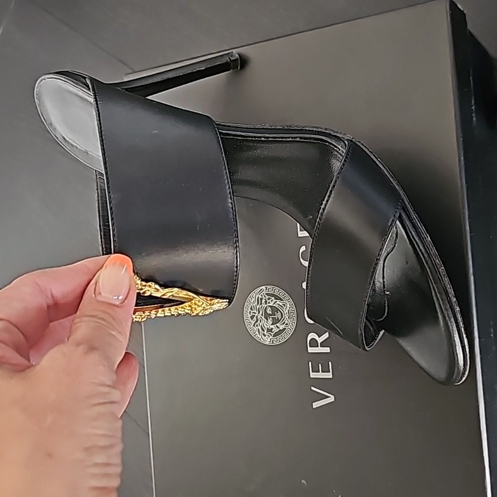💯 Authentic Versace Virtus Heels black gold 38.5 - Picture 6 of 8